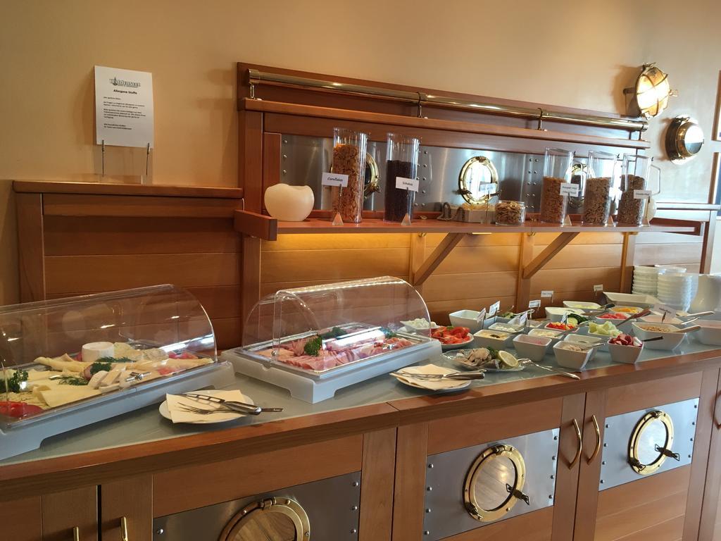 Hiddenseer Hotel Stralsund Ngoại thất bức ảnh