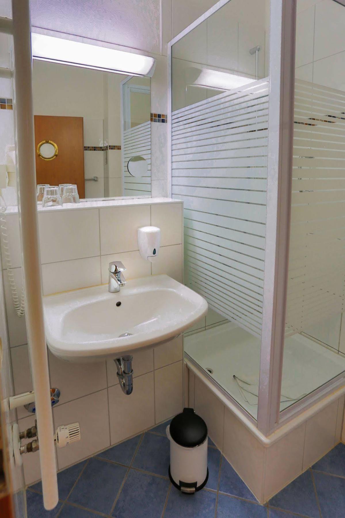 Hiddenseer Hotel Stralsund Ngoại thất bức ảnh
