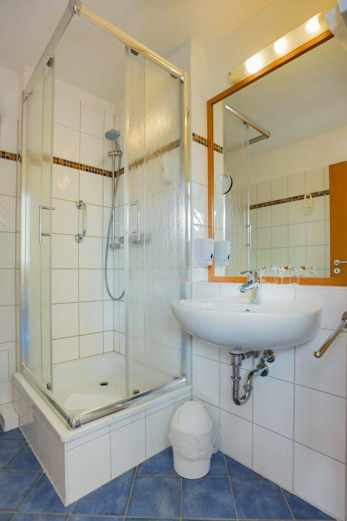 Hiddenseer Hotel Stralsund Ngoại thất bức ảnh