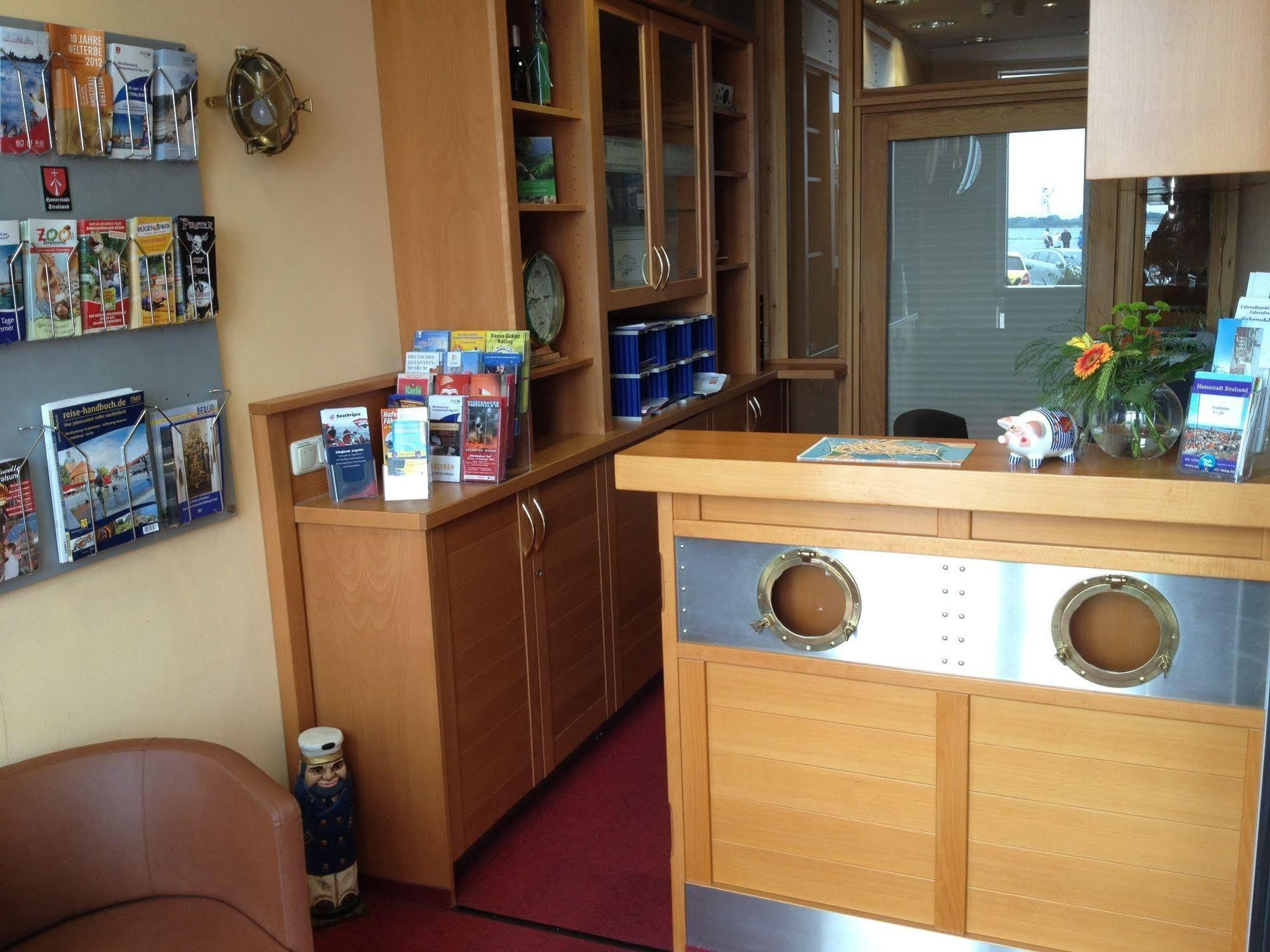 Hiddenseer Hotel Stralsund Ngoại thất bức ảnh