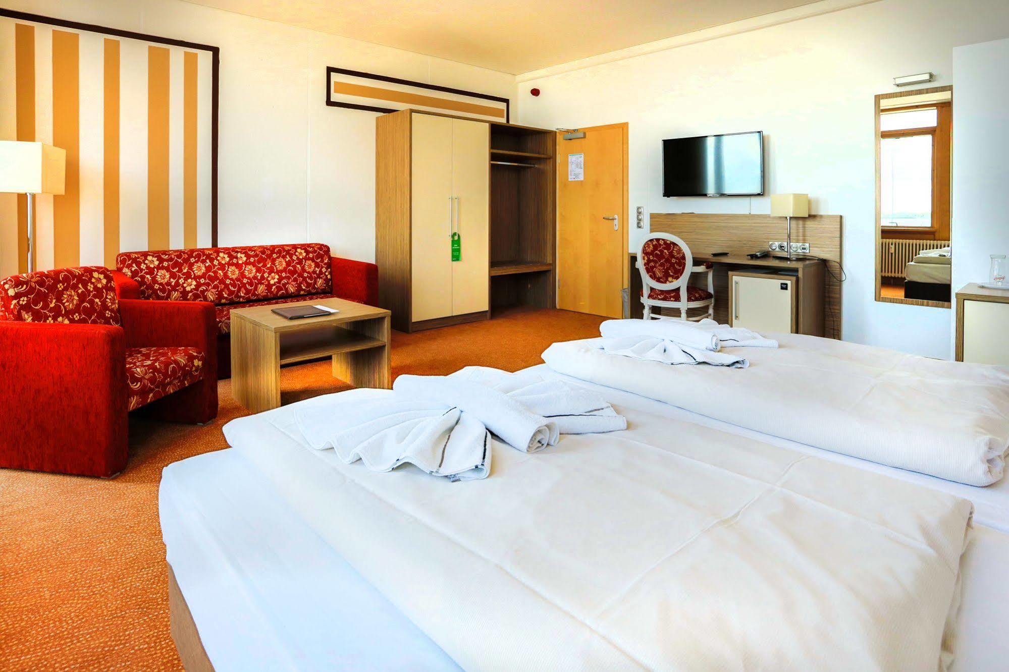 Hiddenseer Hotel Stralsund Ngoại thất bức ảnh