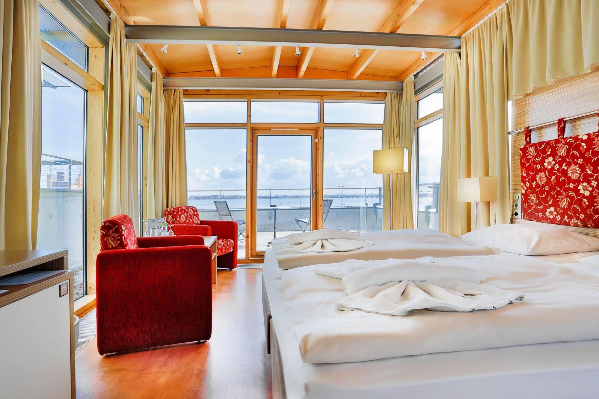 Hiddenseer Hotel Stralsund Ngoại thất bức ảnh